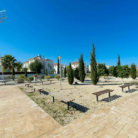 Villa La #1 *